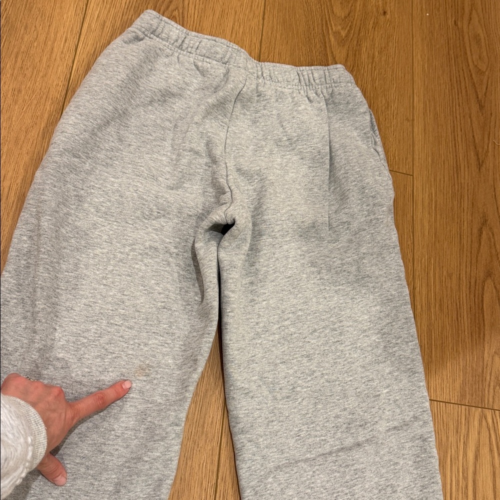 Aritzia Cozy Sweatfleece Mega Straight™ Sweatpant - Picture 7 of 7